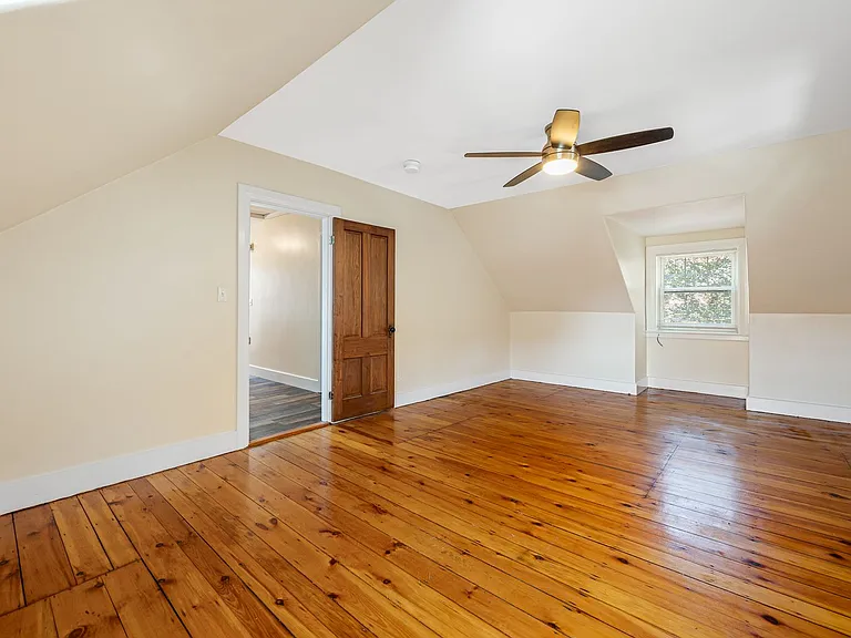 61 Cedar St — Photo 50