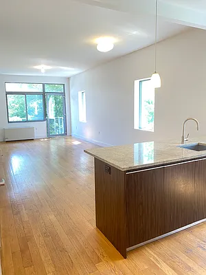 Rented by Chana Ofek, LREB | media 30