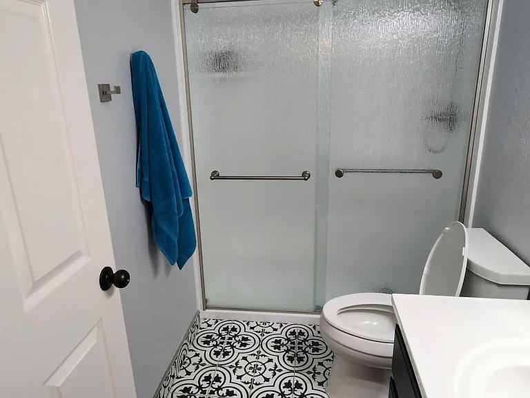 1017 Home Ct — Photo 11