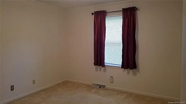 1832 Hyatt Ave — Photo 9