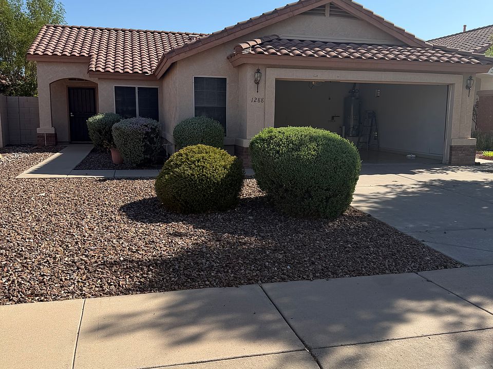 1st image of 1288 E Linda Ln
