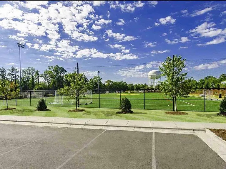 1284 Magnolia Row Trl — Photo 40