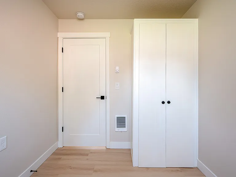 7416 N Albina Ave — Photo 11