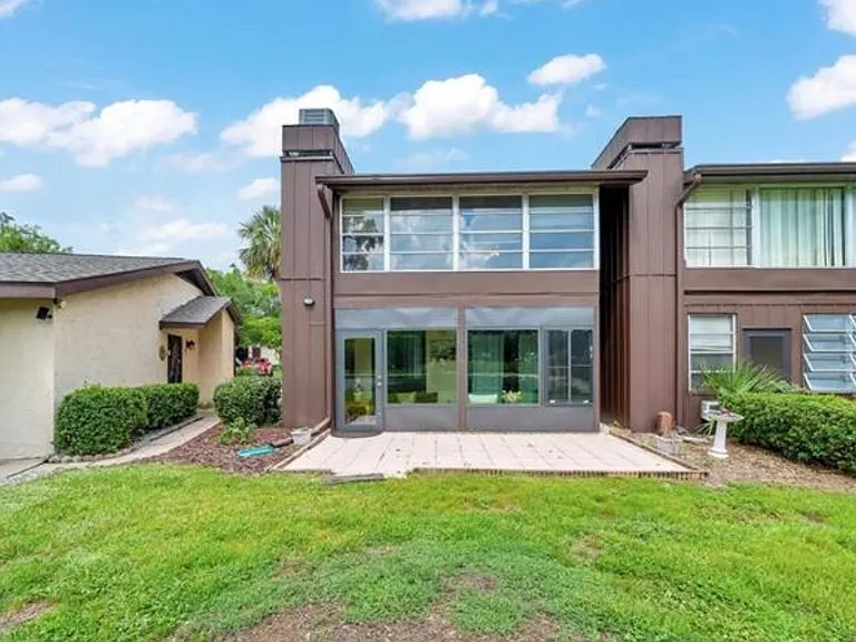683 Midway Dr #B — Photo 4