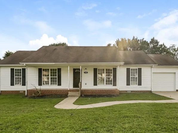 1990 Bolden Dr, Murfreesboro, TN 37127