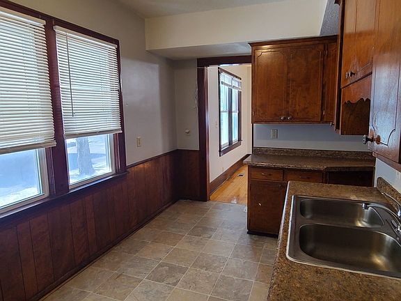 4th image of 2900 Colfax Ave N #1