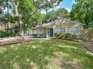 4710 Mayfair St, Bellaire, TX 77401