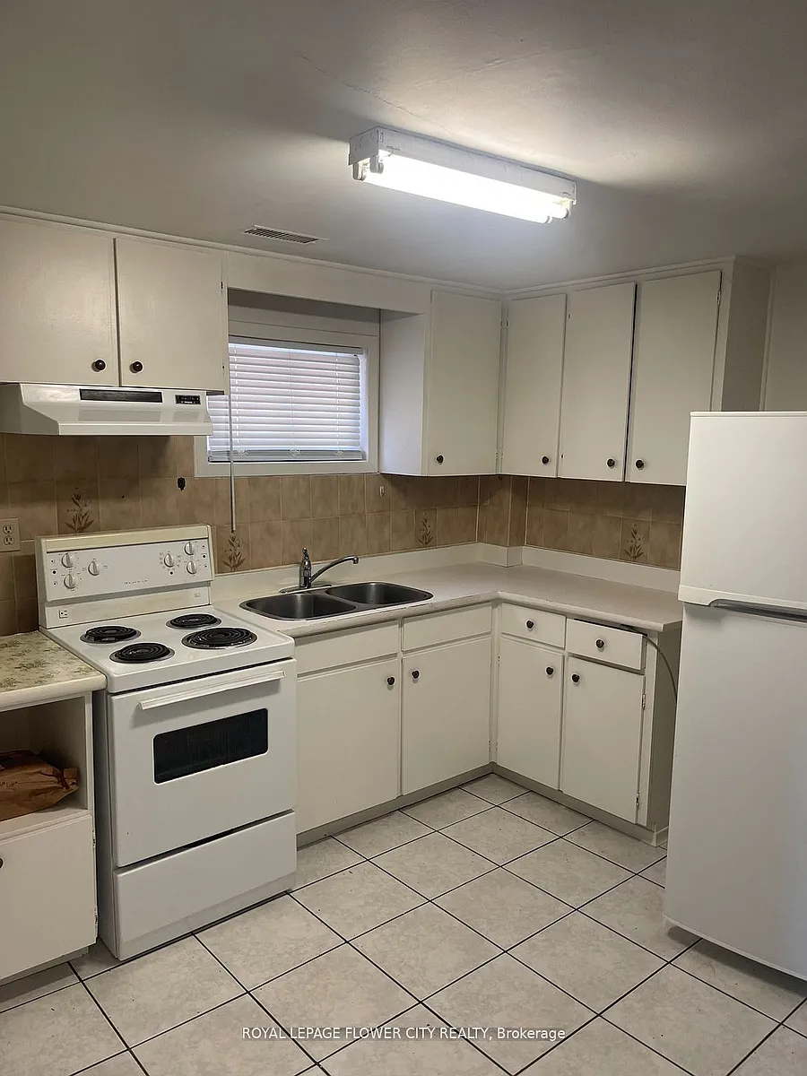 Building Photo - 3220 Lednier Ter #BASEMENT