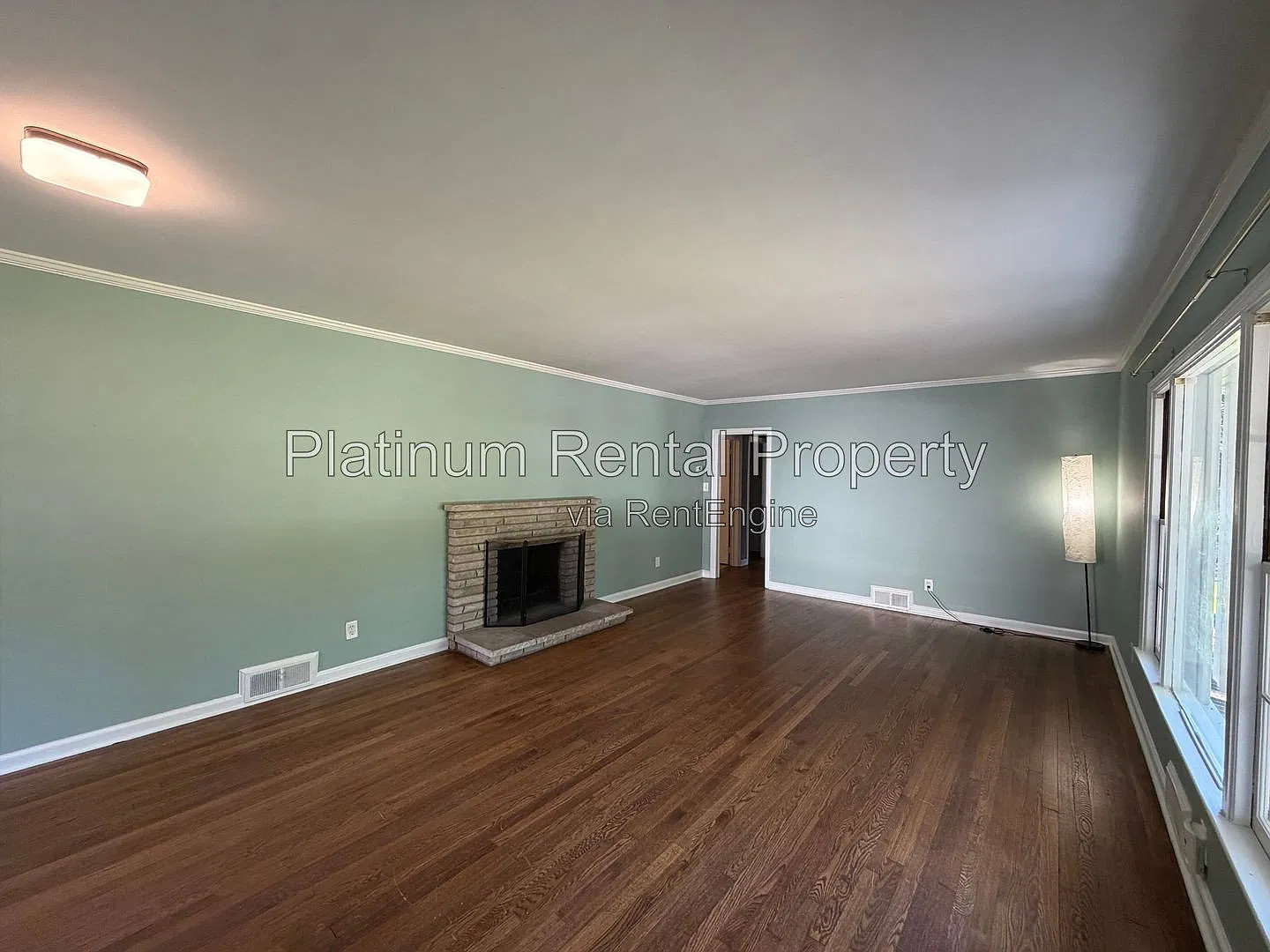 4 bed, 2.0 bath, 1288 sqft, $1,999 — Photo 4