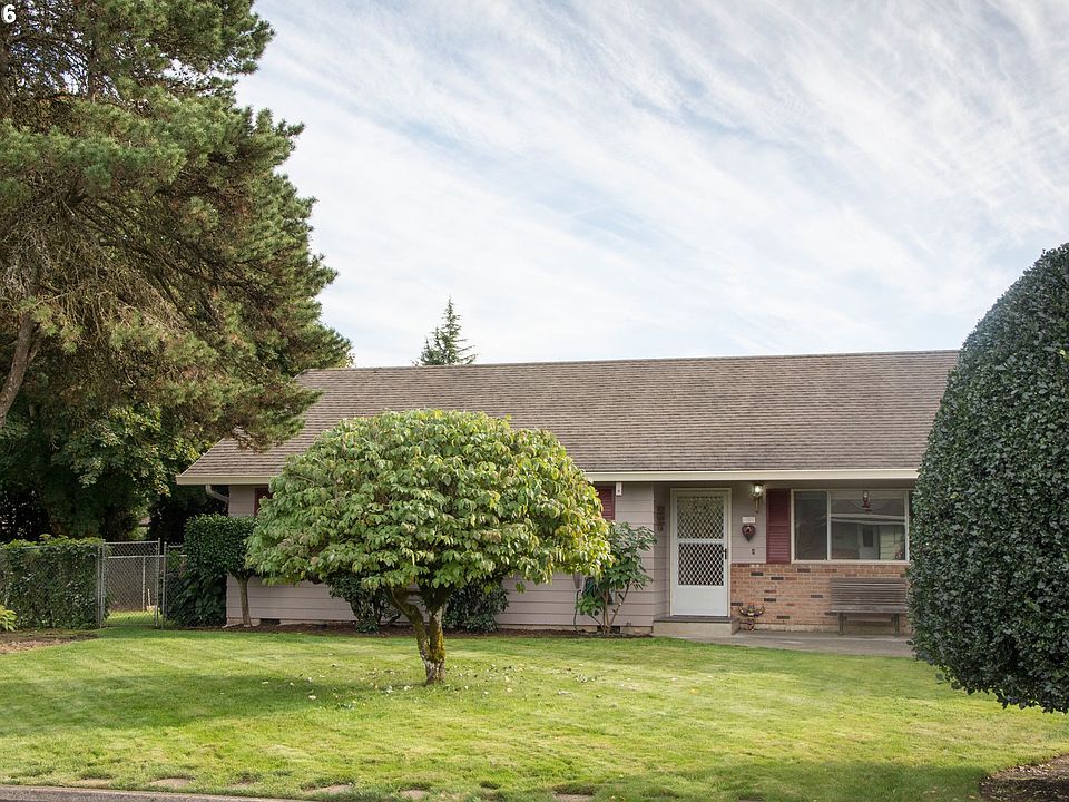 1st image of 11017 NE 96th St