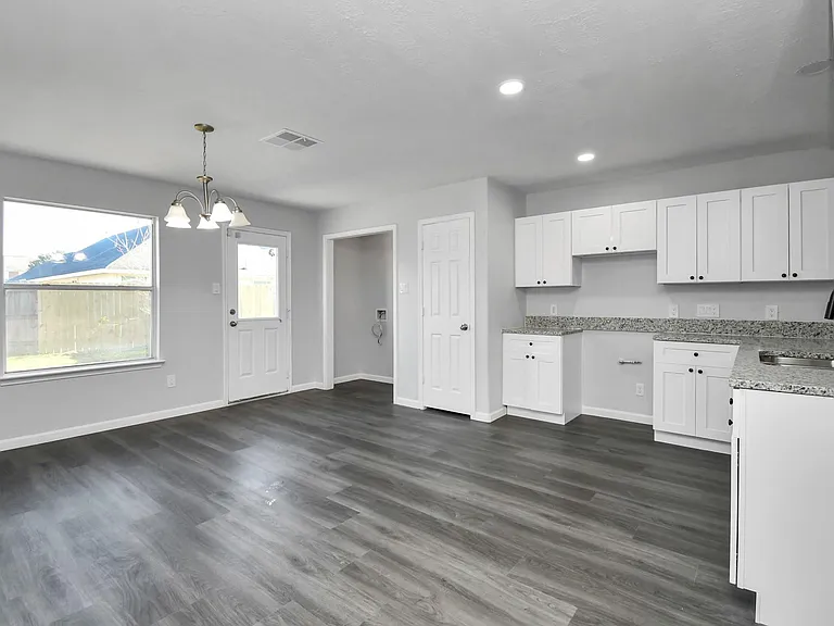 21602 Ornella Cir — Photo 6