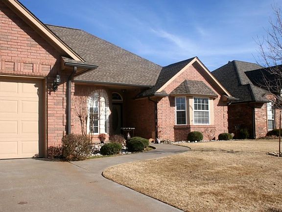 3rd image of 15308 Sugar Loaf Dr