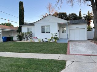 17600 Bromley St, Encino, CA 91316