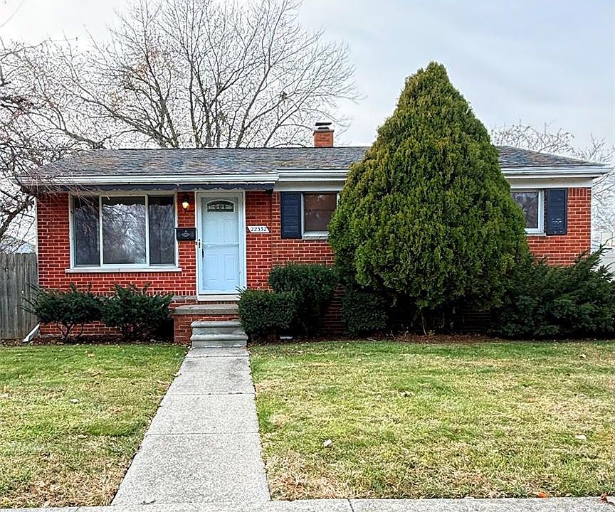 1st image of 22332 Avon St