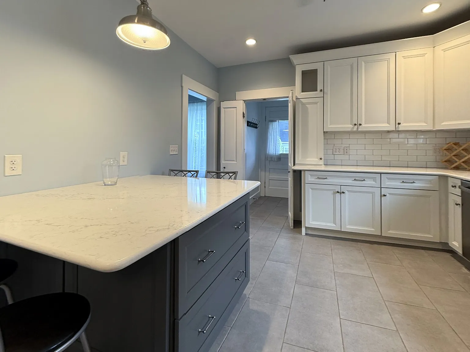 4 bed, 1450 sqft, $3,195 — Photo 2