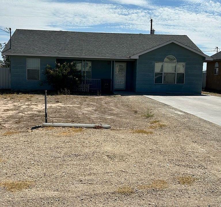 1st image of 2106 Iris St