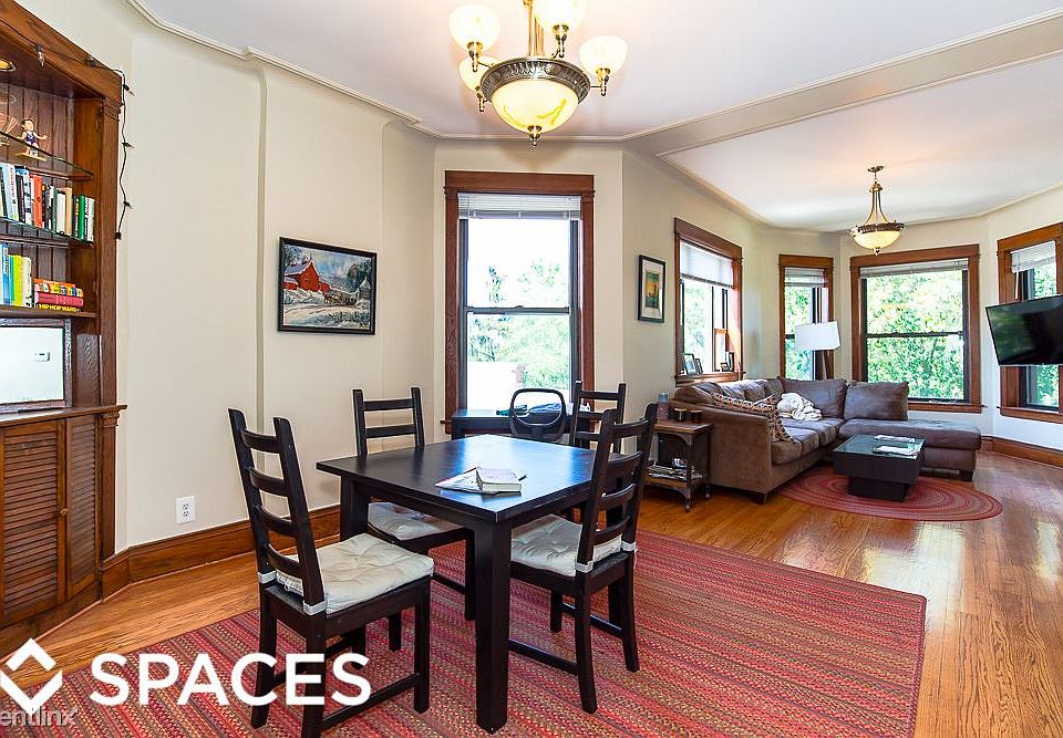 1st image of 3817 N Lakewood Ave #3F