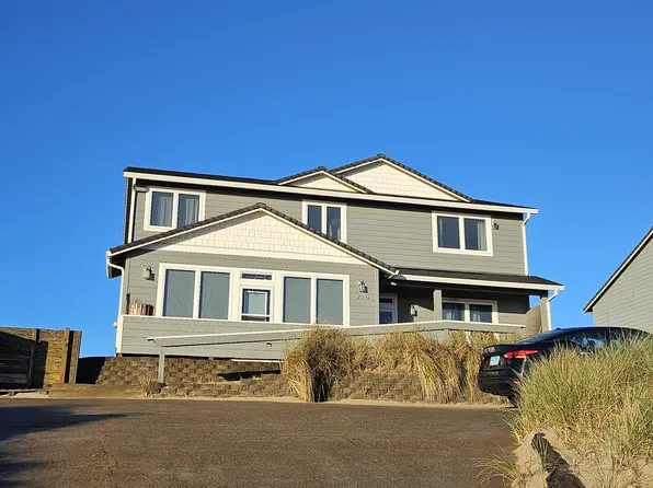 210 NW Oceania Dr, Waldport, OR 97394