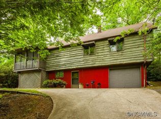 2 Weston Dr, Black Mountain, NC 28711