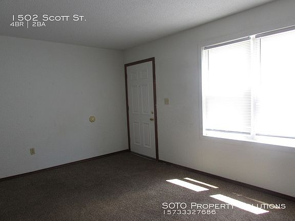 5th image of 1502 Scott St
