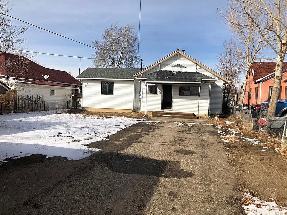 1st image of 233 W 2nd St