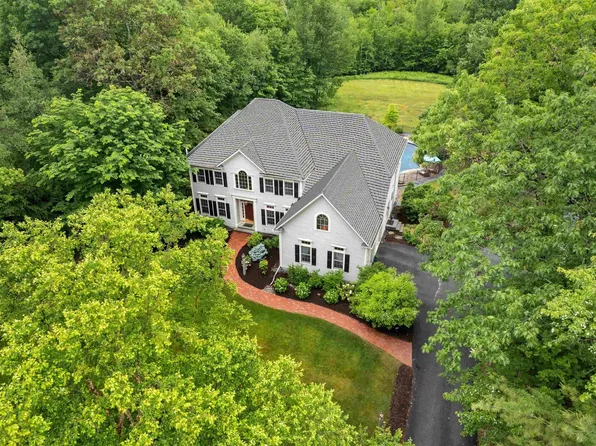 9 Heidi Lane, Bow, NH 03304