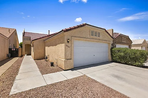 2945 Country Club Dr Photo 1