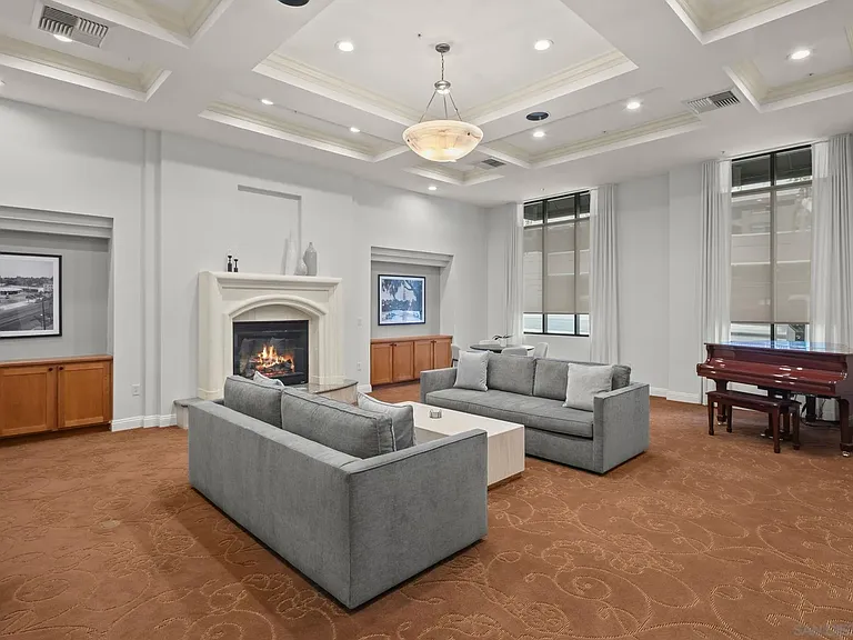 2400 5th Ave #438 — Photo 32
