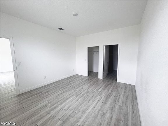 4th image of 7008 Waldo Cir