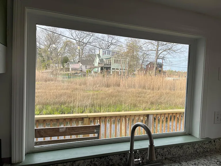 Creek Ct — Photo 4