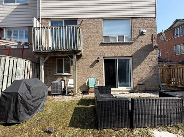 149 Millcliff Cir, Aurora, ON L4G 7N8