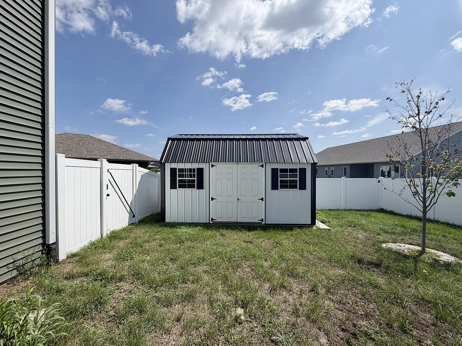 3184 Warbler Ct - 1 — Photo 3