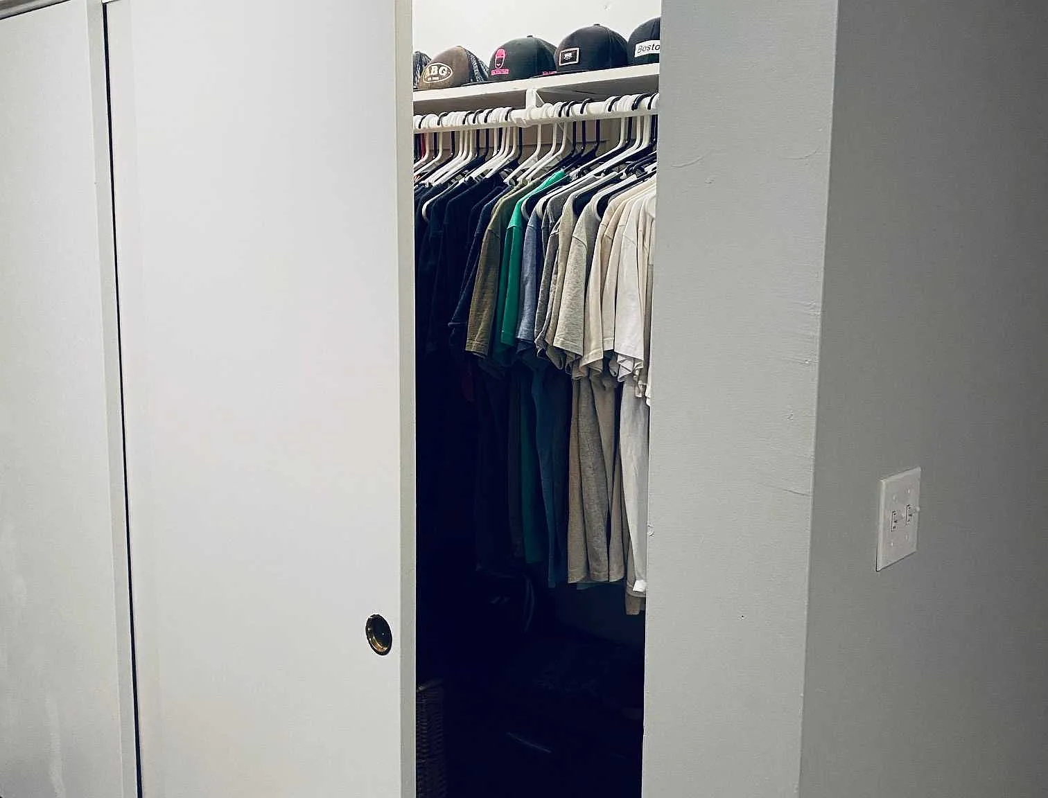 2 bed, $3,000 — Photo 1