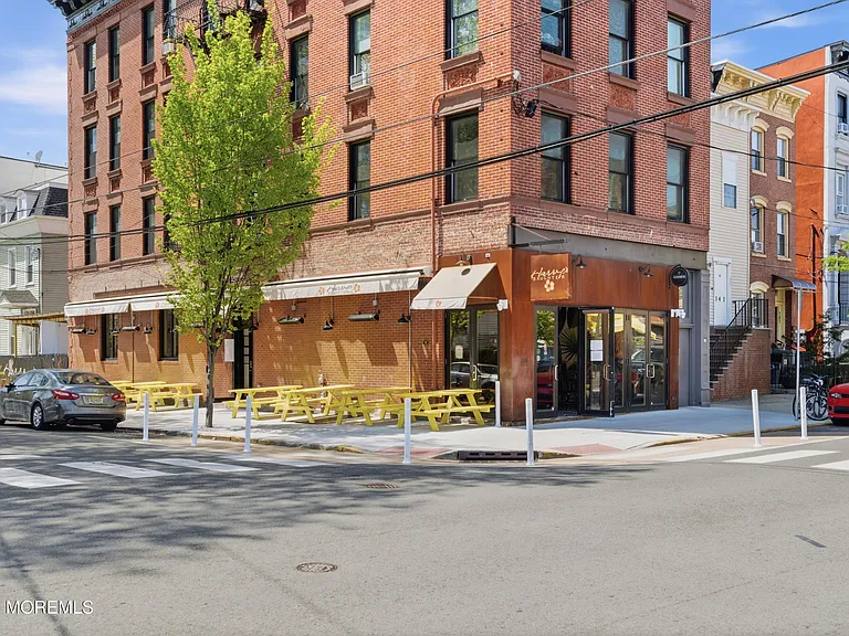9 Minerva St #1 — Photo 34