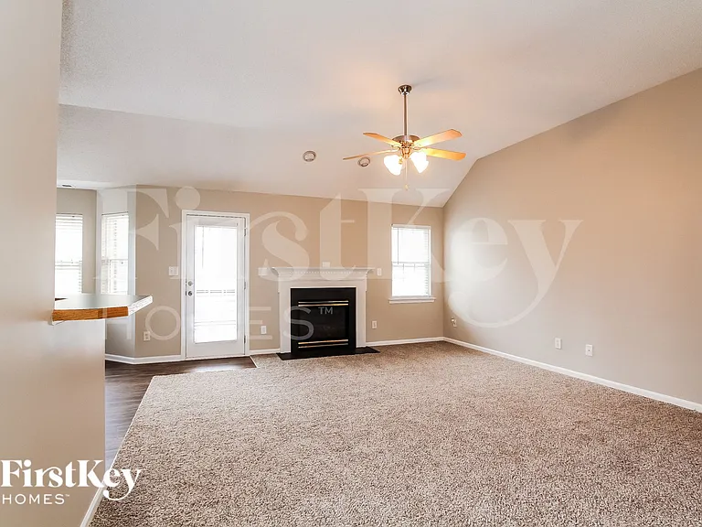 164 Silver Birch Ln — Photo 3