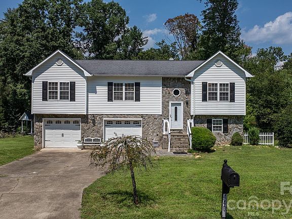 3rd image of 4400 Willowood Dr