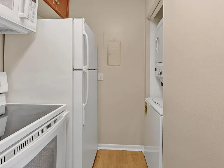 624 Sea Pine Way #B3 — Photo 17