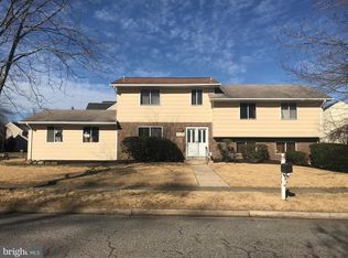 206 Warburton Oaks Dr, Fort Washington, MD 20744