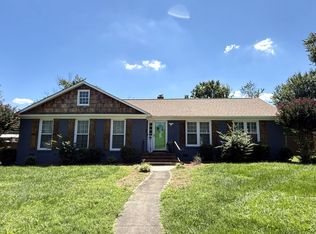 6030 Craftsbury Dr, Charlotte, NC 28215
