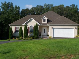 642 Post Oak Rd, Camden, TN 38320