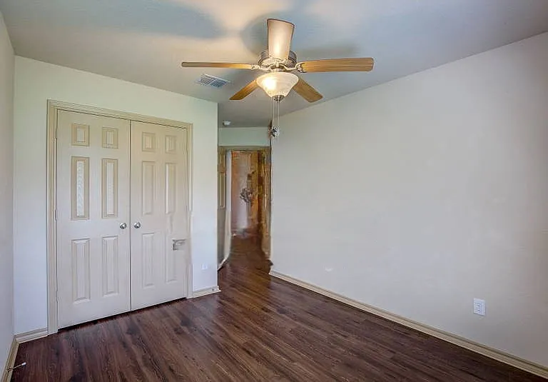 10723 Deauville Dr — Photo 3