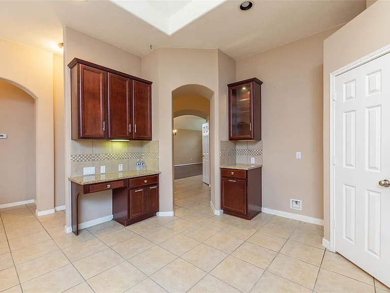 2201 Signal Hill Dr — Photo 27