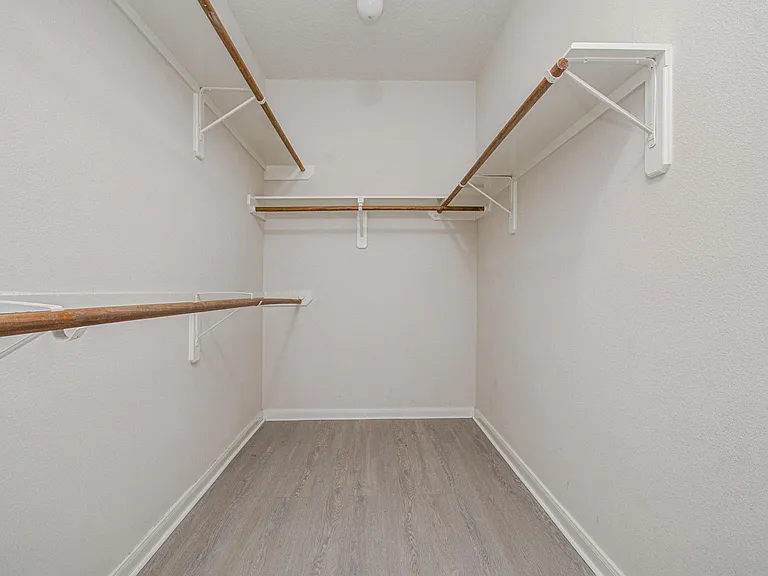 3631 Sunset Meadows Dr — Photo 35