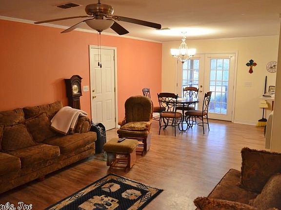 2nd image of 1302 Oak Grove Ave