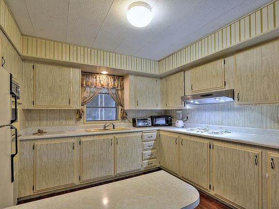 2nd image of 1220 Tasman Dr Spc 445