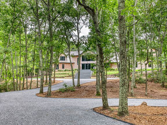 2nd image of 560 Little Noyac Path
