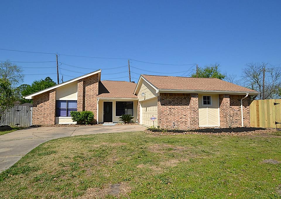 1st image of 3406 Luton Park Dr