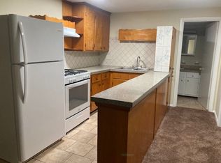 70 Barrows St APT 9, Fall River, MA 02724