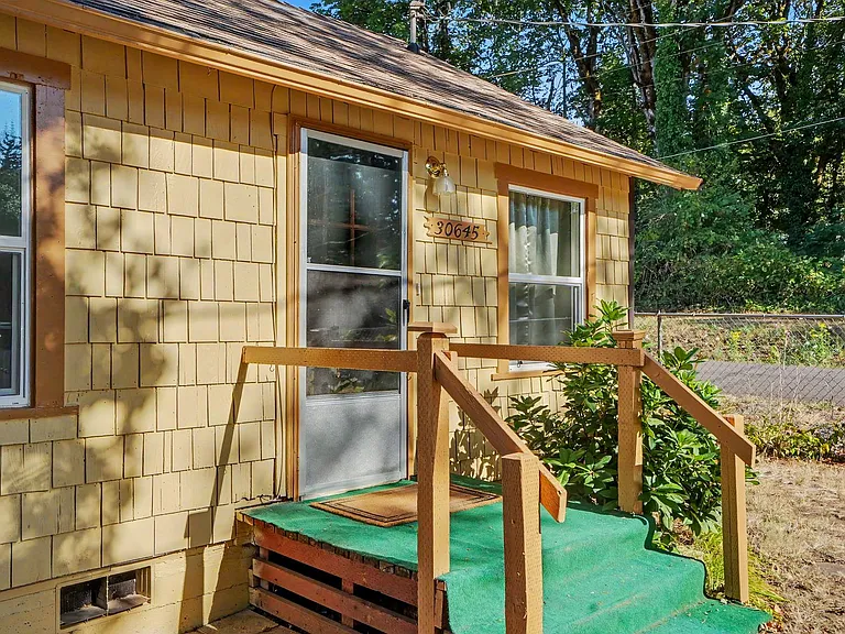 30645 Fisher St — Photo 3