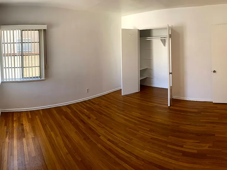 4068 9th Ave — Photo 6